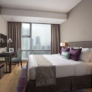 Premier One-Bedroom Apartment